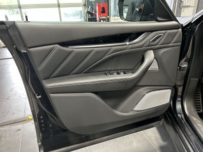 2023 Maserati Levante Modena S V8