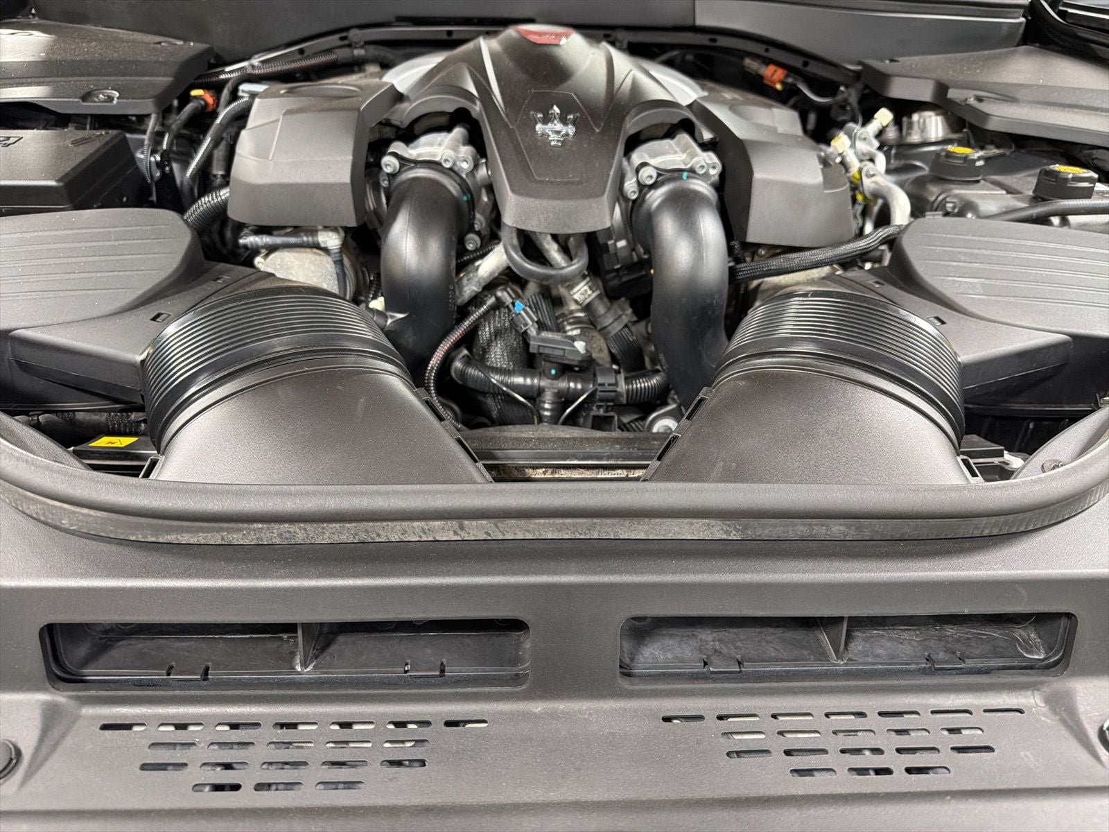 2023 Maserati Levante Modena S V8