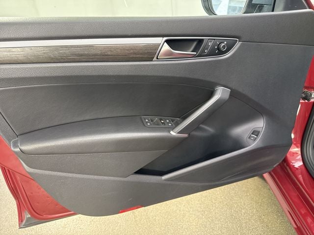 2017 Volkswagen Passat 1.8T SE