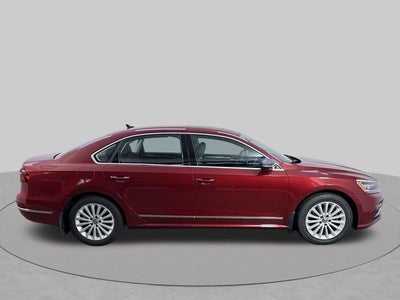 2017 Volkswagen Passat 1.8T SE