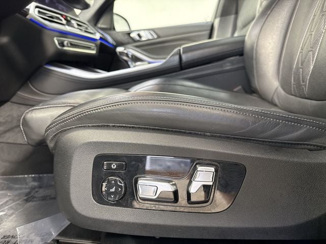2021 BMW X5 M50i
