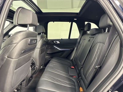 2021 BMW X5 M50i