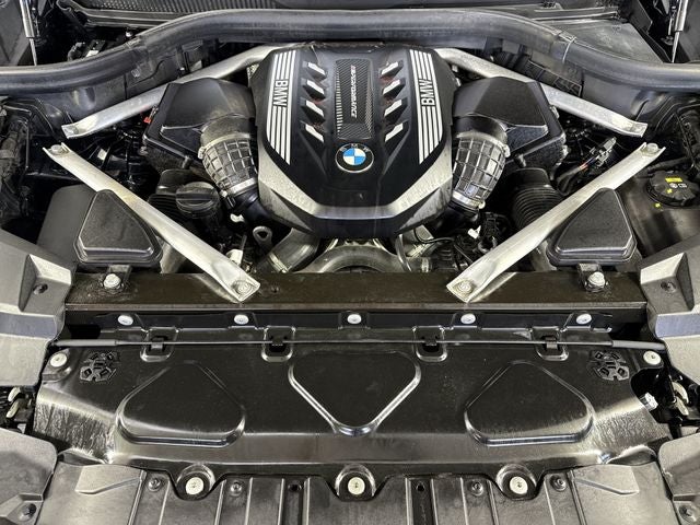 2021 BMW X5 M50i