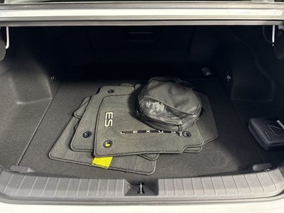 2026 Lexus ES ES 500e Luxury