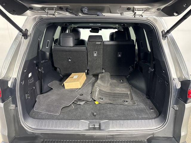 2024 Lexus LX LX 600 Luxury