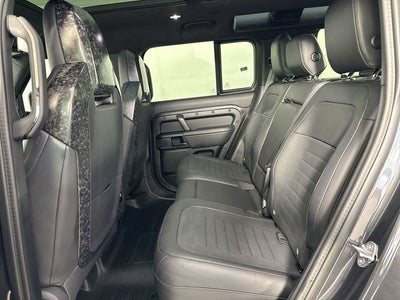 2025 Land Rover Defender 110 OCTA