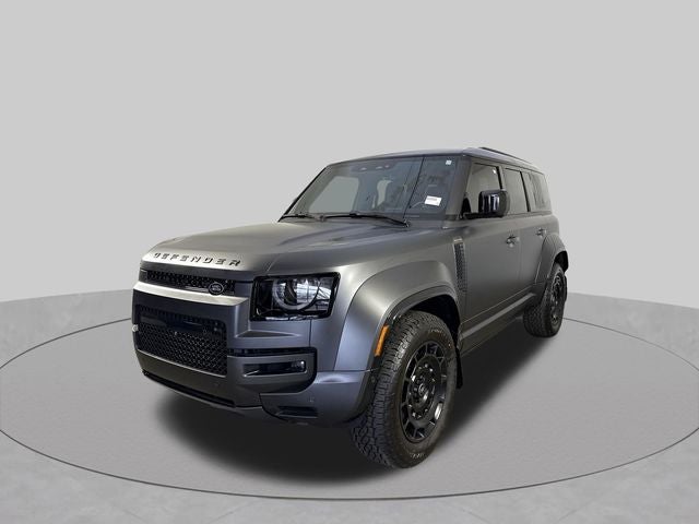 2025 Land Rover Defender 110 OCTA