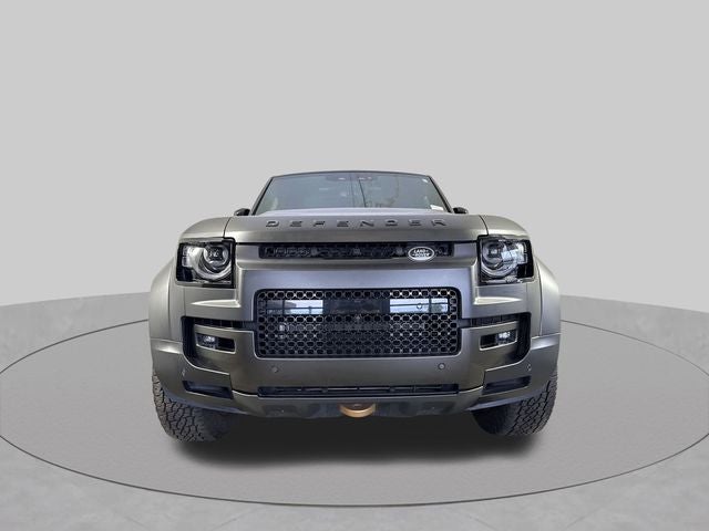 2025 Land Rover Defender 110 OCTA
