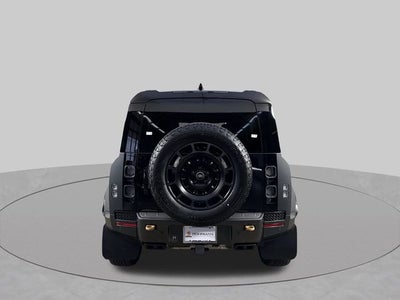 2025 Land Rover Defender 110 OCTA