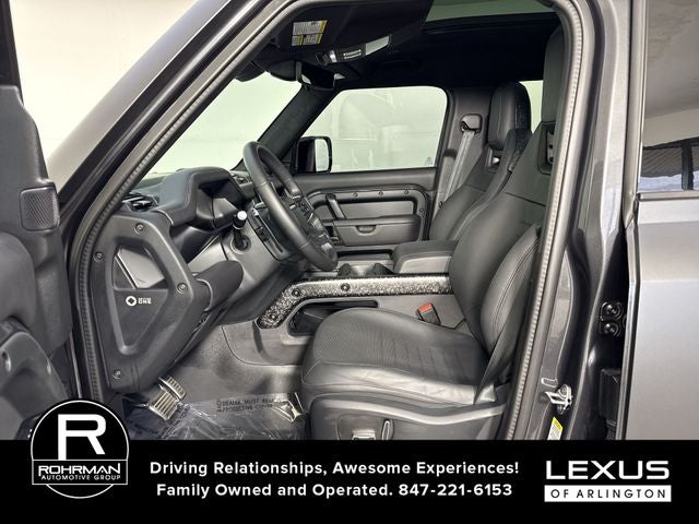 2025 Land Rover Defender 110 OCTA