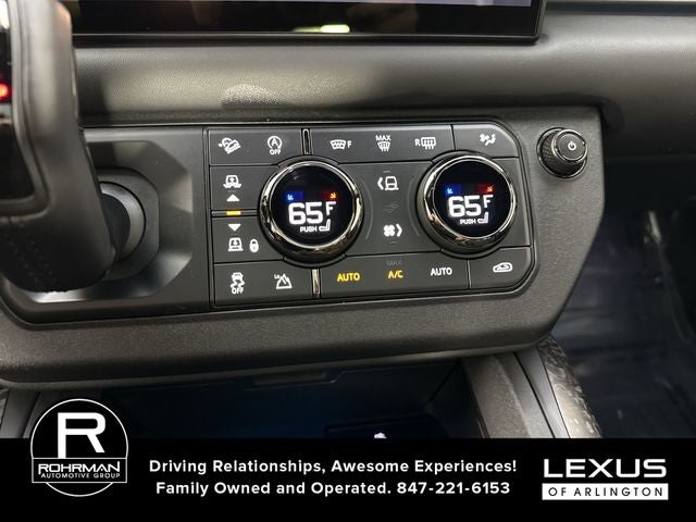 2025 Land Rover Defender 110 OCTA