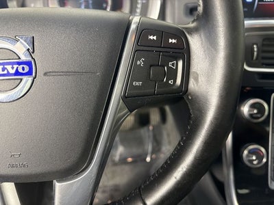2016 Volvo S60 Cross Country T5 Platinum