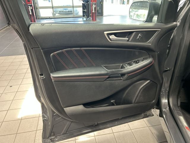 2021 Ford Edge ST Line