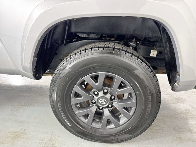 2020 Toyota Tacoma SR5 V6