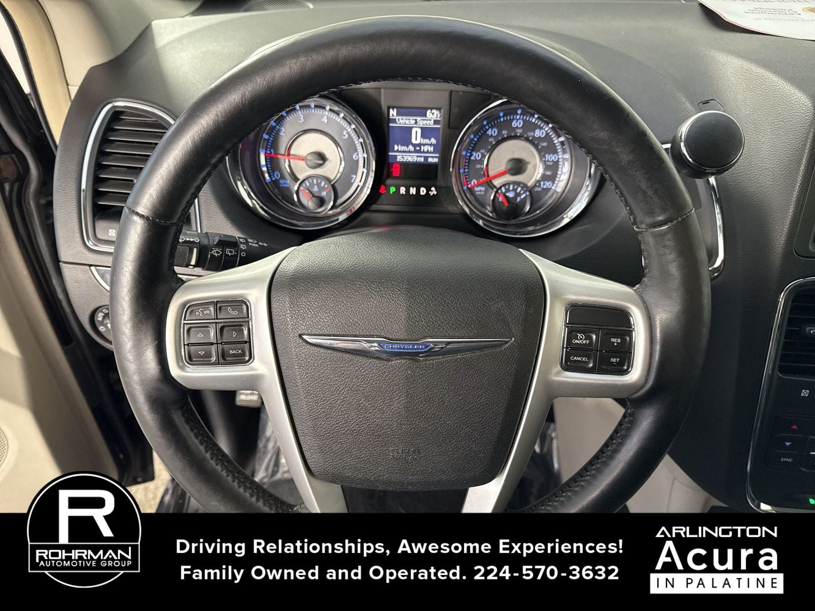 2015 Chrysler Town & Country Touring-L