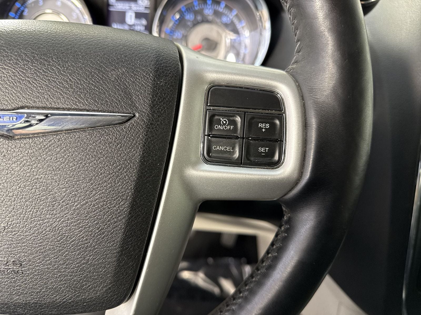 2015 Chrysler Town & Country Touring-L
