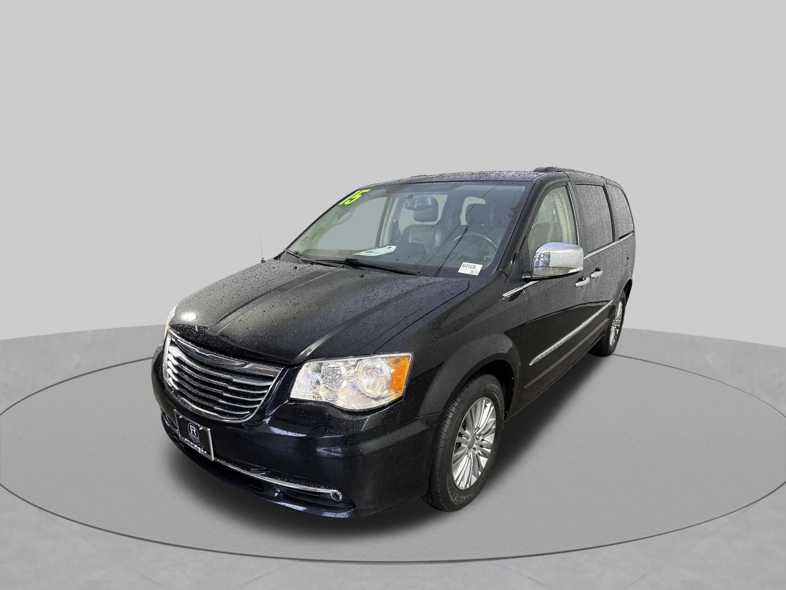 2015 Chrysler Town & Country Touring-L