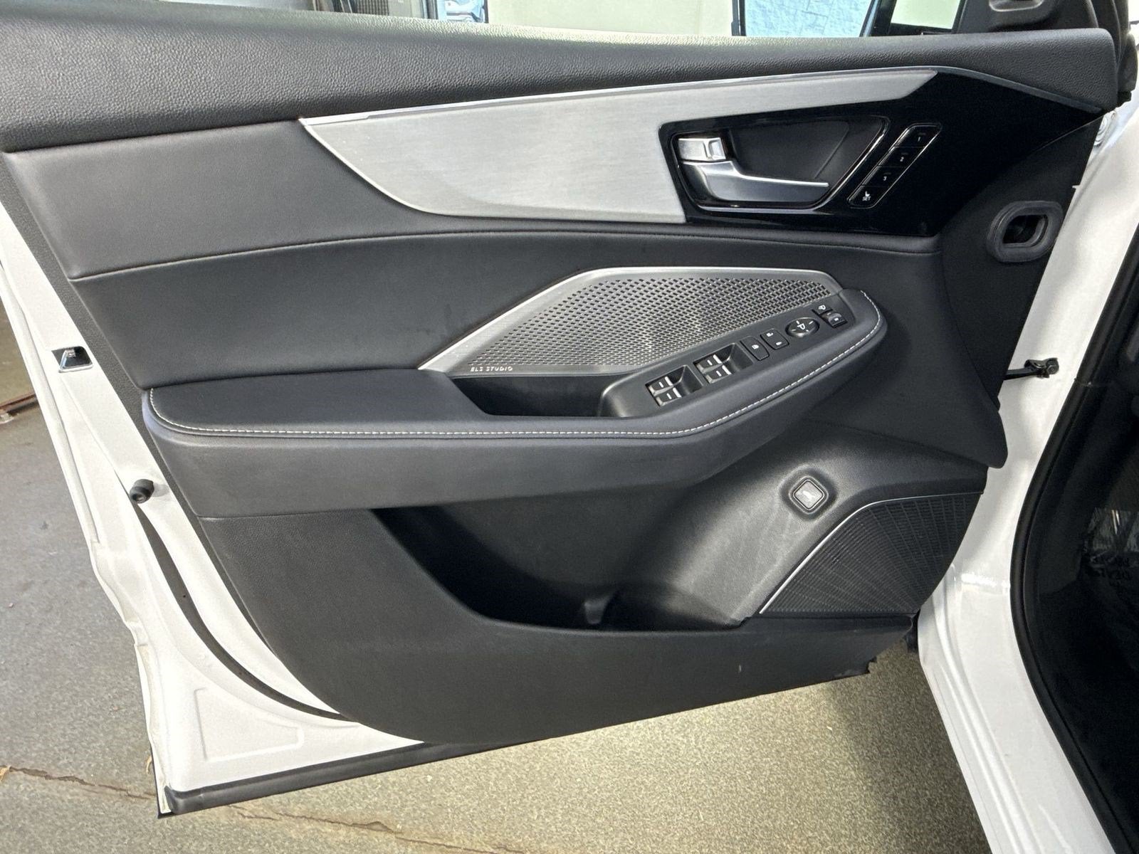 2024 Acura MDX SH-AWD TECH