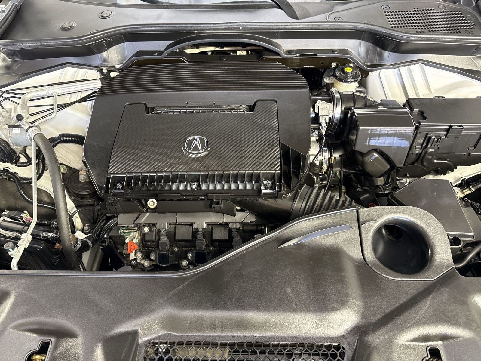 2024 Acura MDX SH-AWD TECH