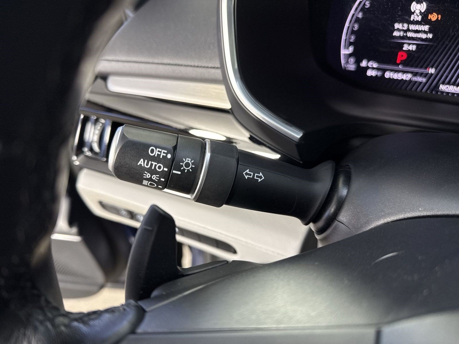 2025 Acura MDX SH-AWD TECH