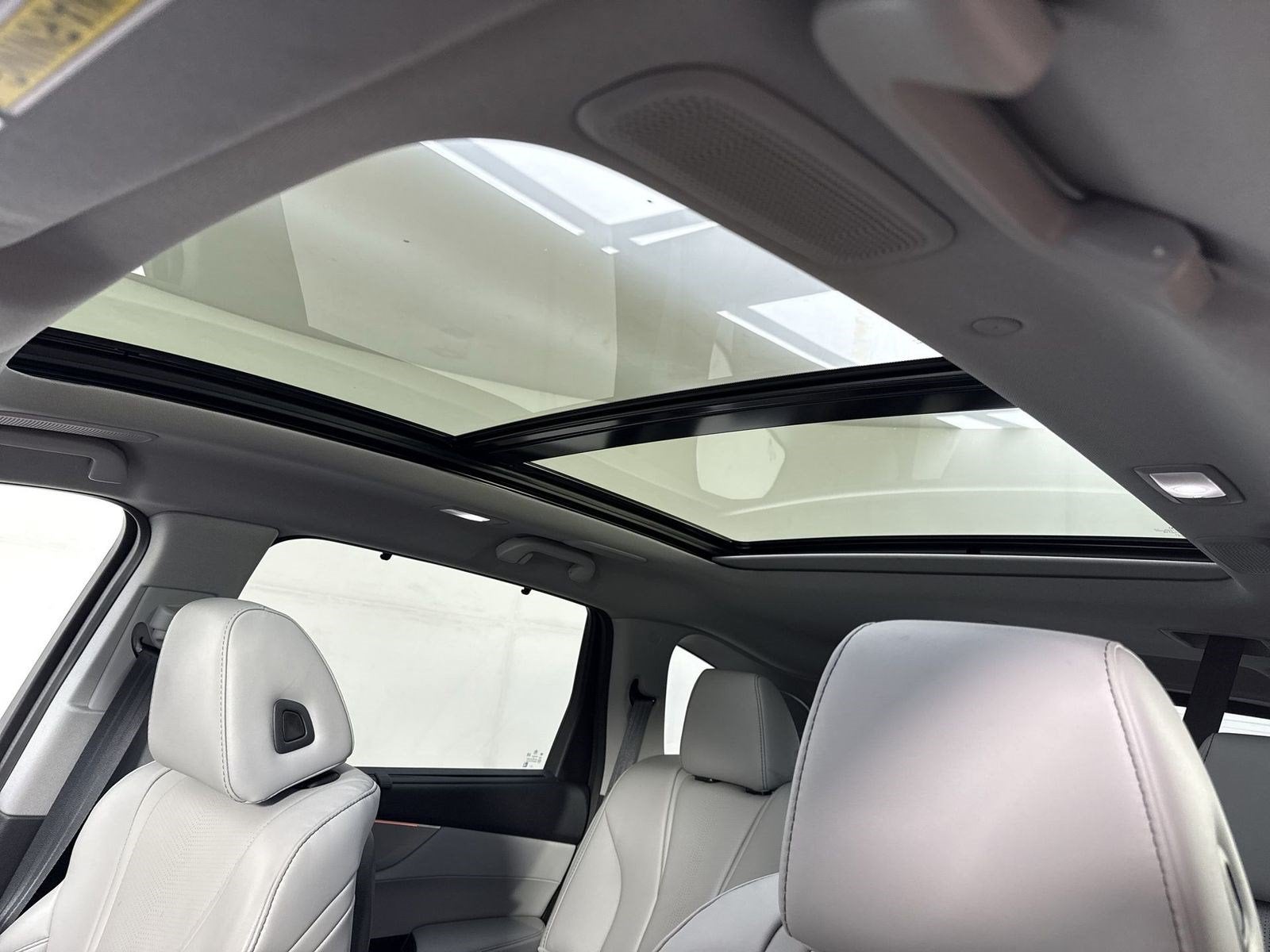2025 Acura MDX SH-AWD TECH