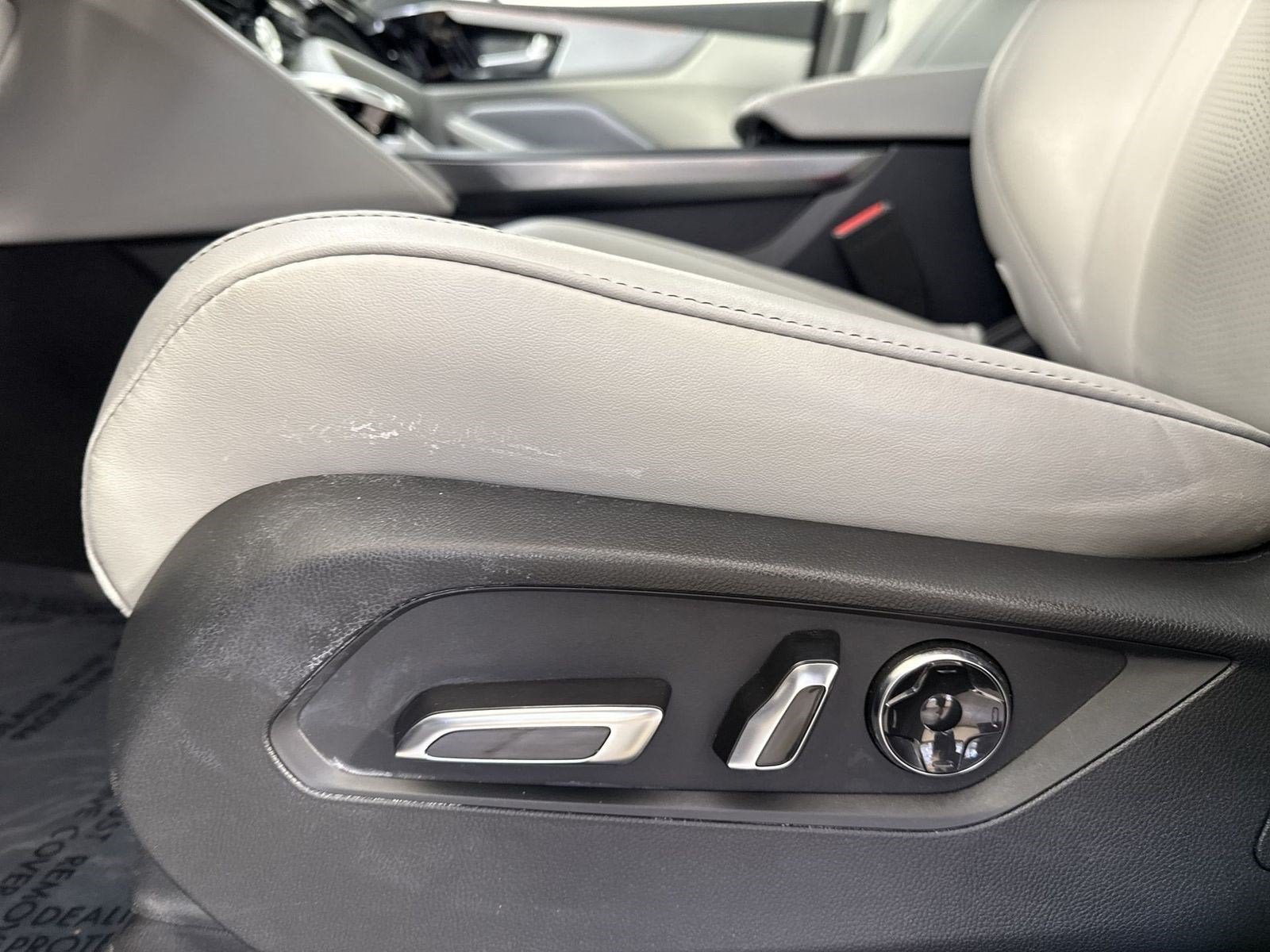 2025 Acura MDX SH-AWD TECH