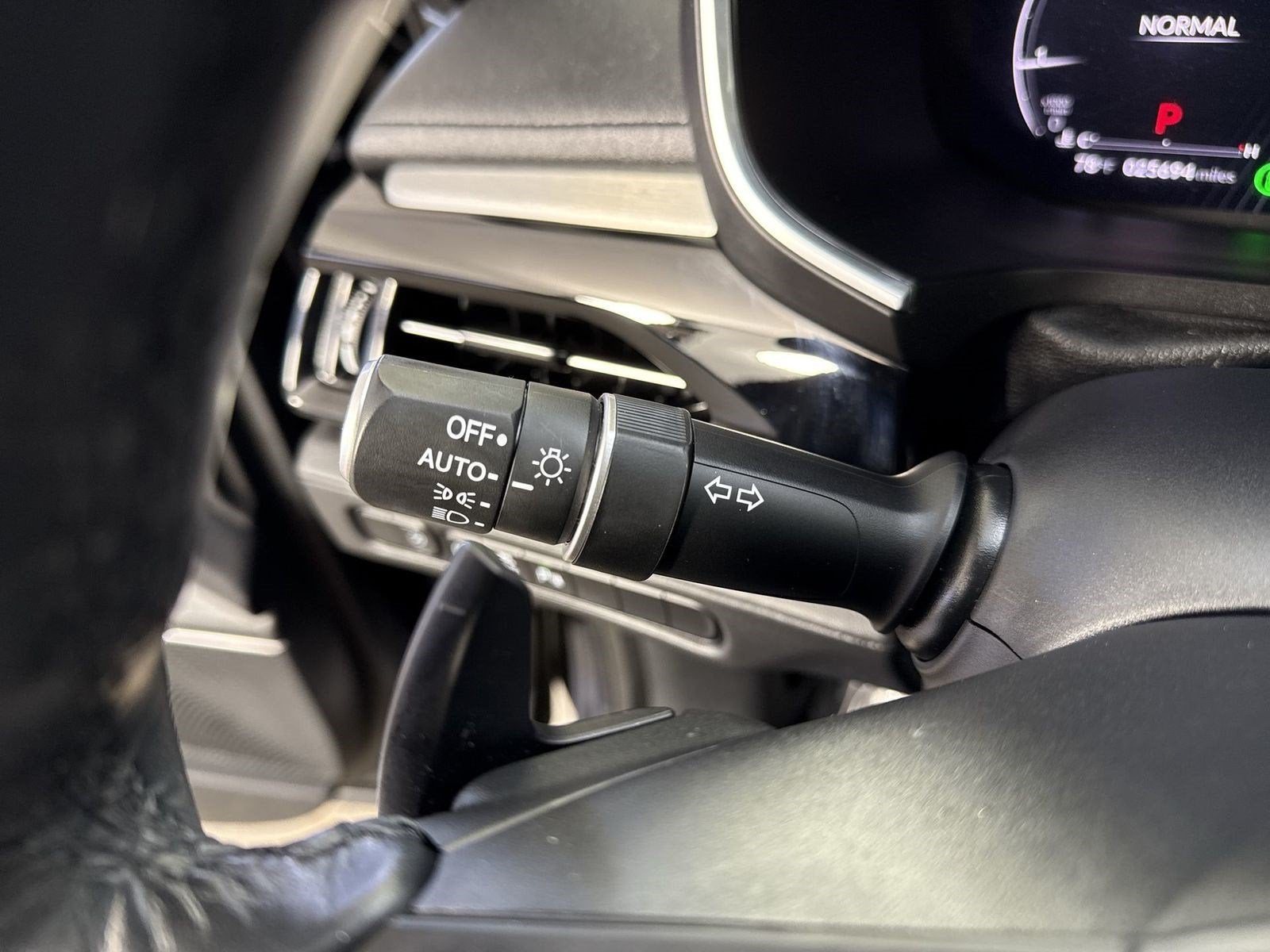 2024 Acura MDX SH-AWD TECH
