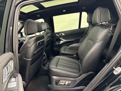 2025 BMW X7 M60i