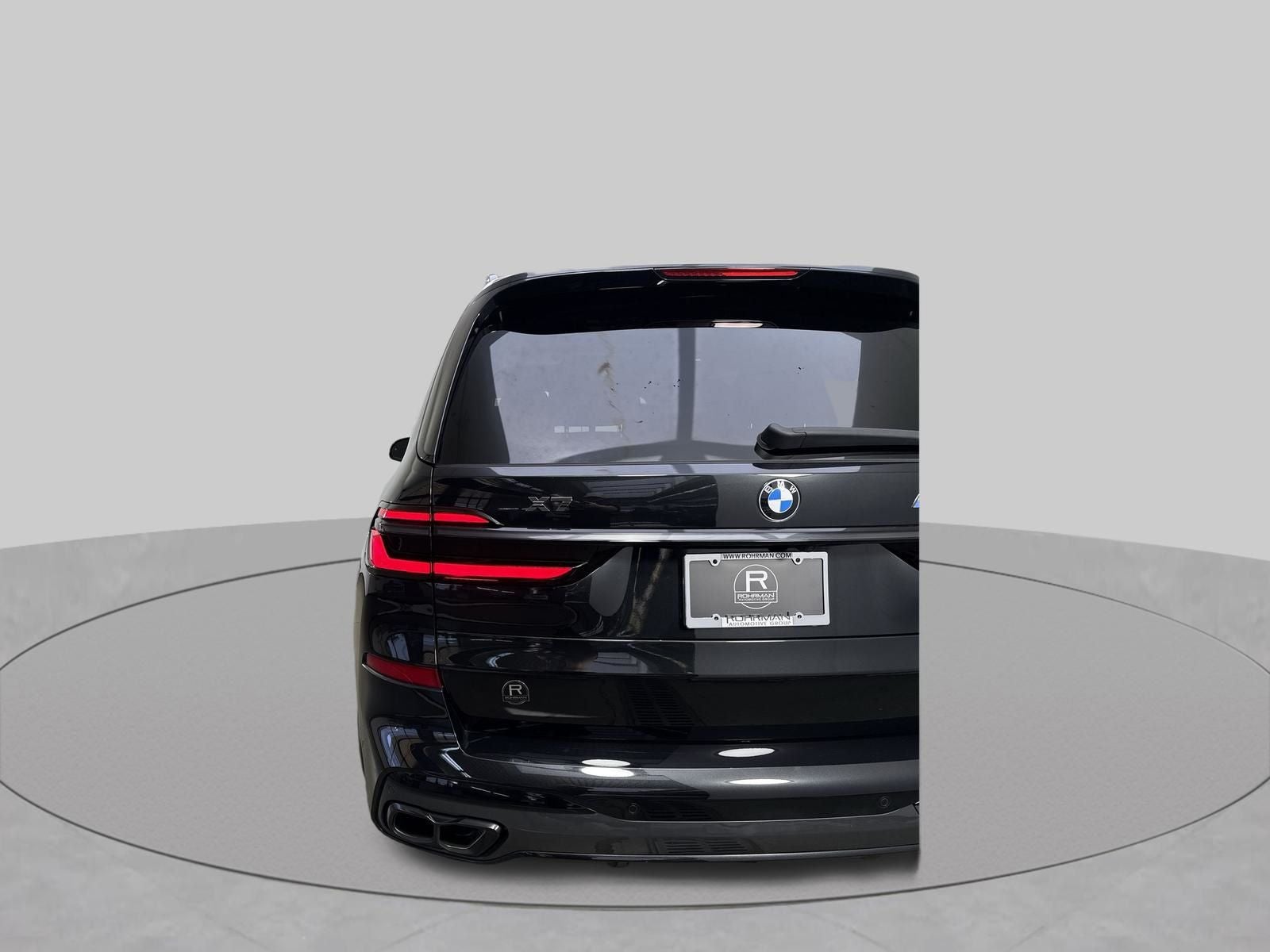 2025 BMW X7 M60i