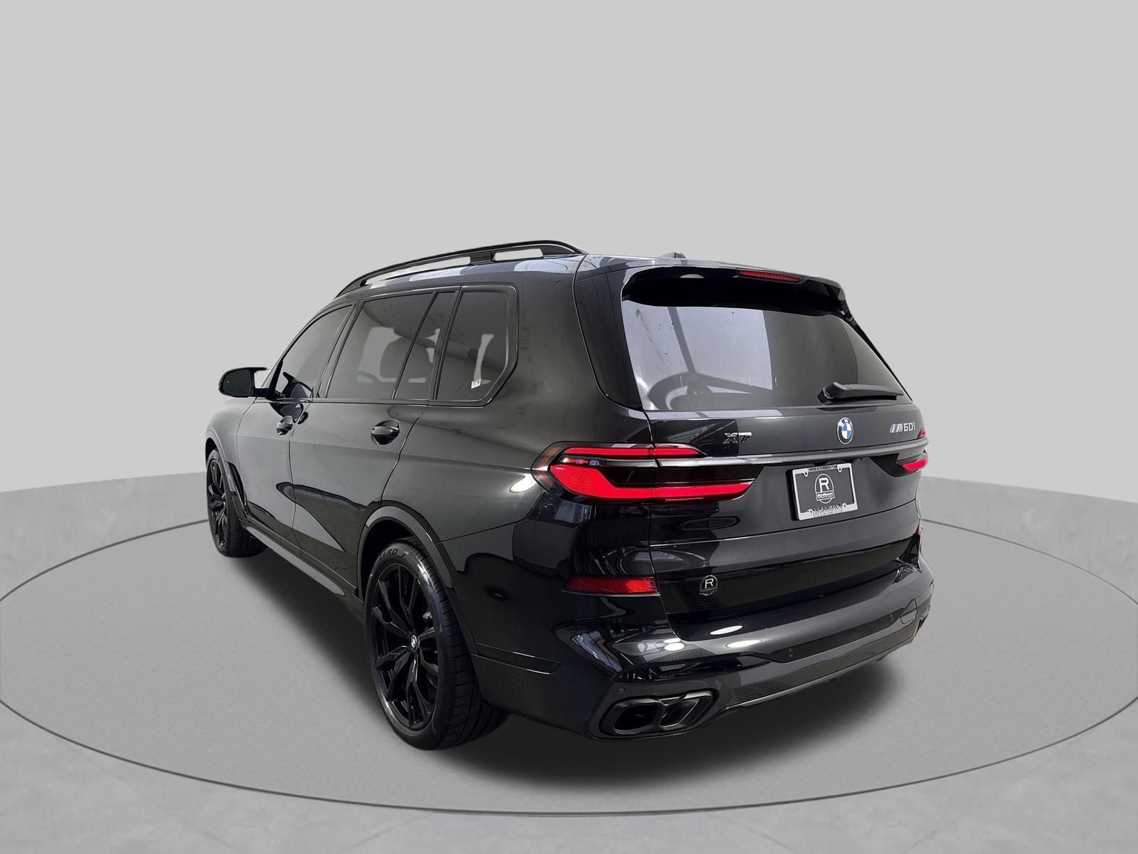 2025 BMW X7 M60i