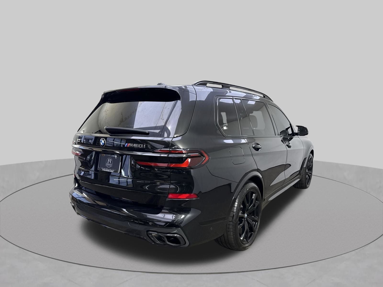 2025 BMW X7 M60i