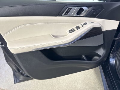 2024 BMW X5 M60i