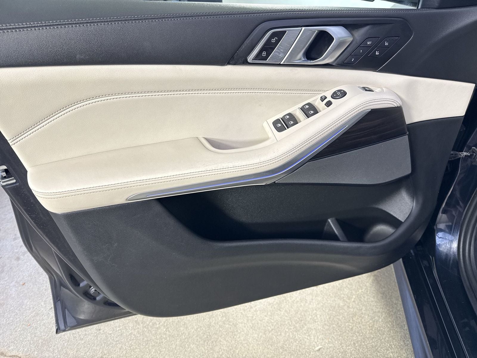 2024 BMW X5 M60i