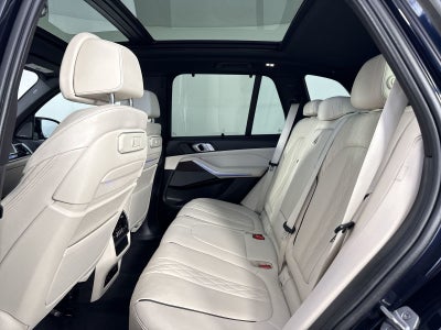 2024 BMW X5 M60i