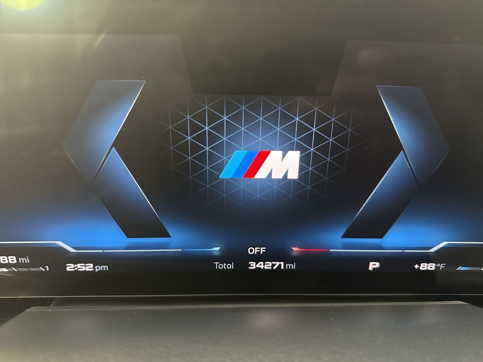 2024 BMW X5 M60i