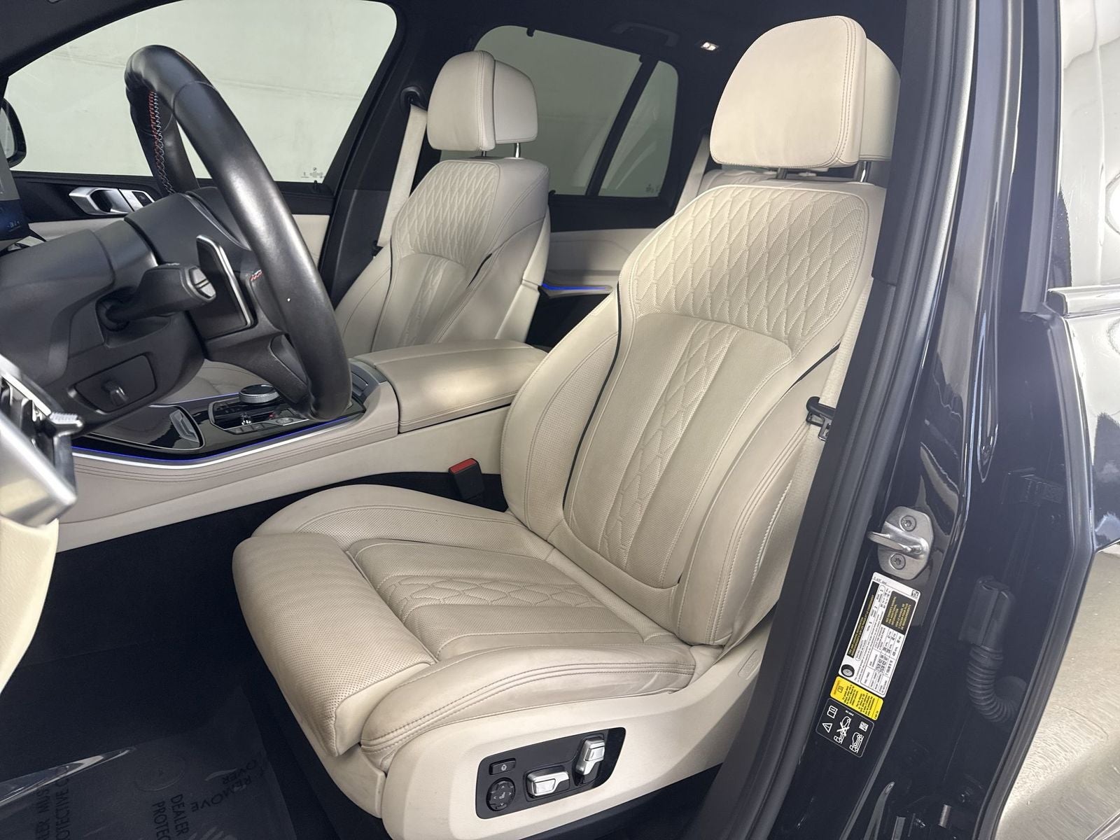 2024 BMW X5 M60i