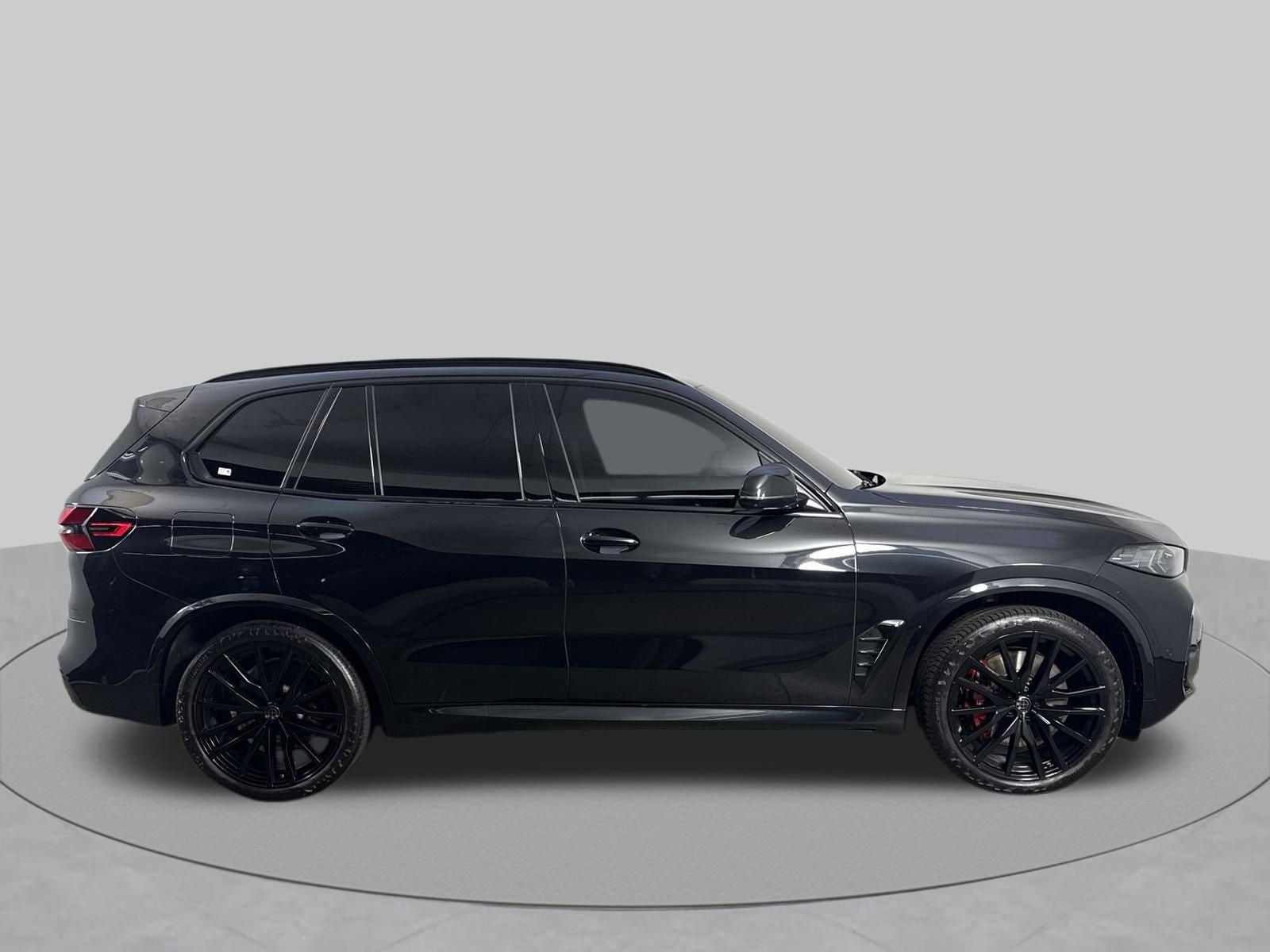 2024 BMW X5 M60i