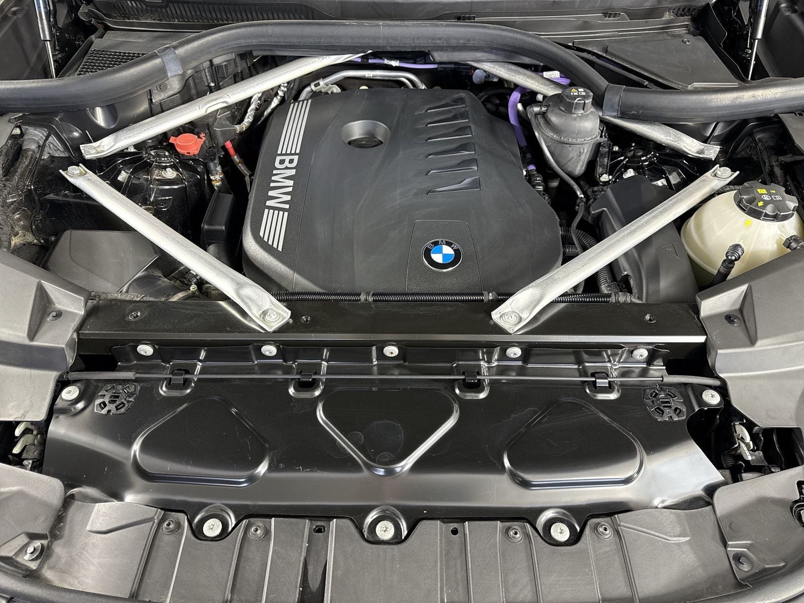 2024 BMW X6 xDrive40i