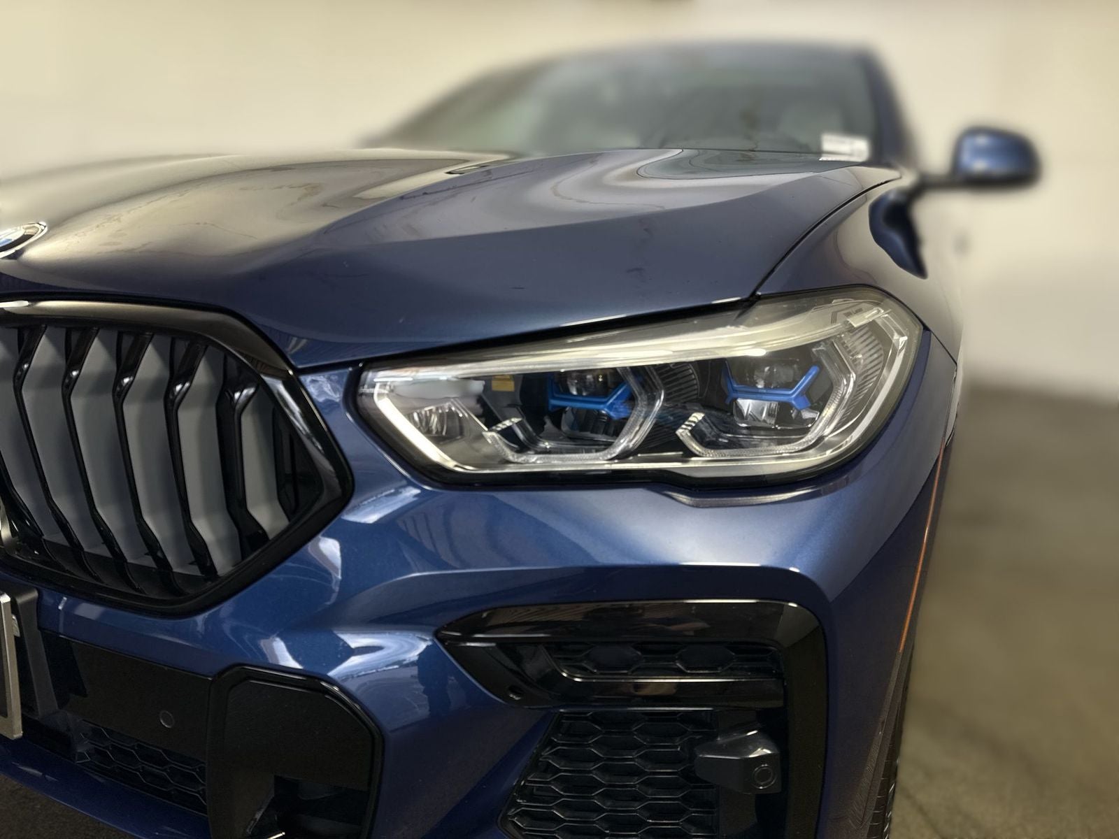 2023 BMW X6 M50i