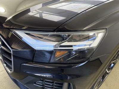 2019 Audi Q8 Premium