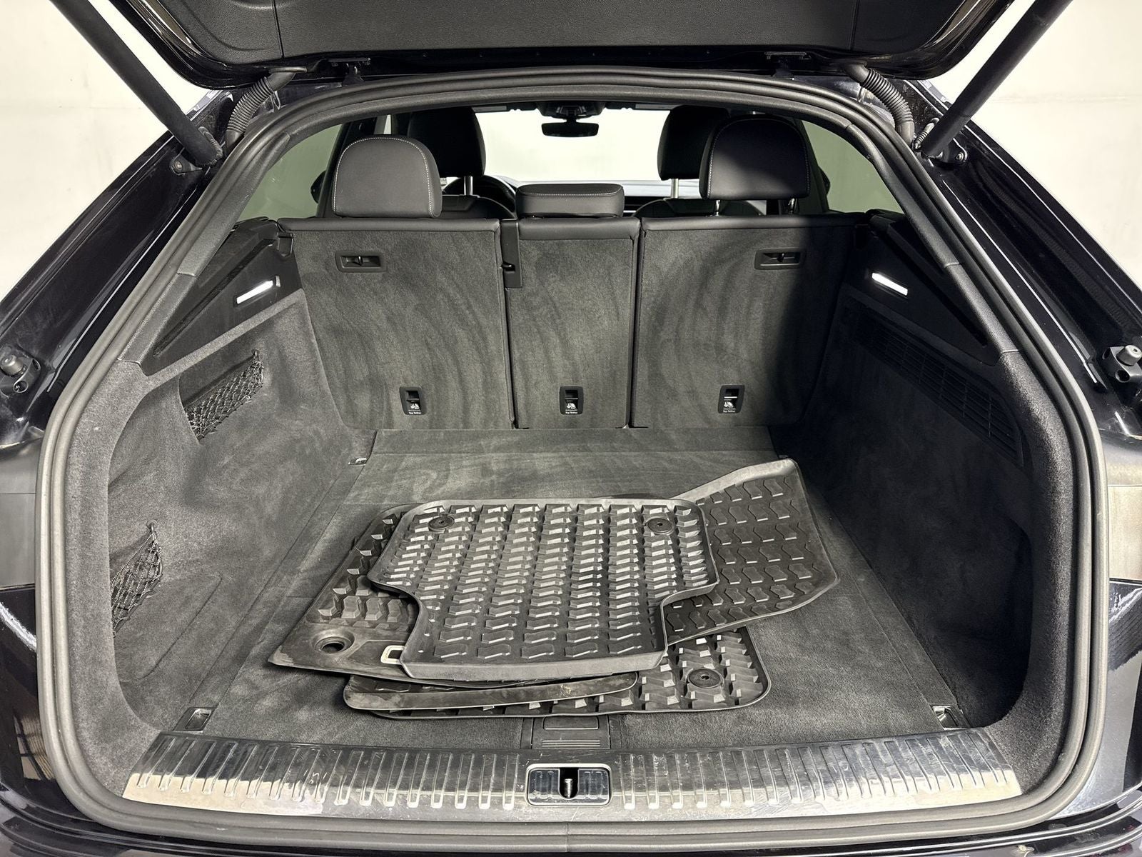 2019 Audi Q8 Premium