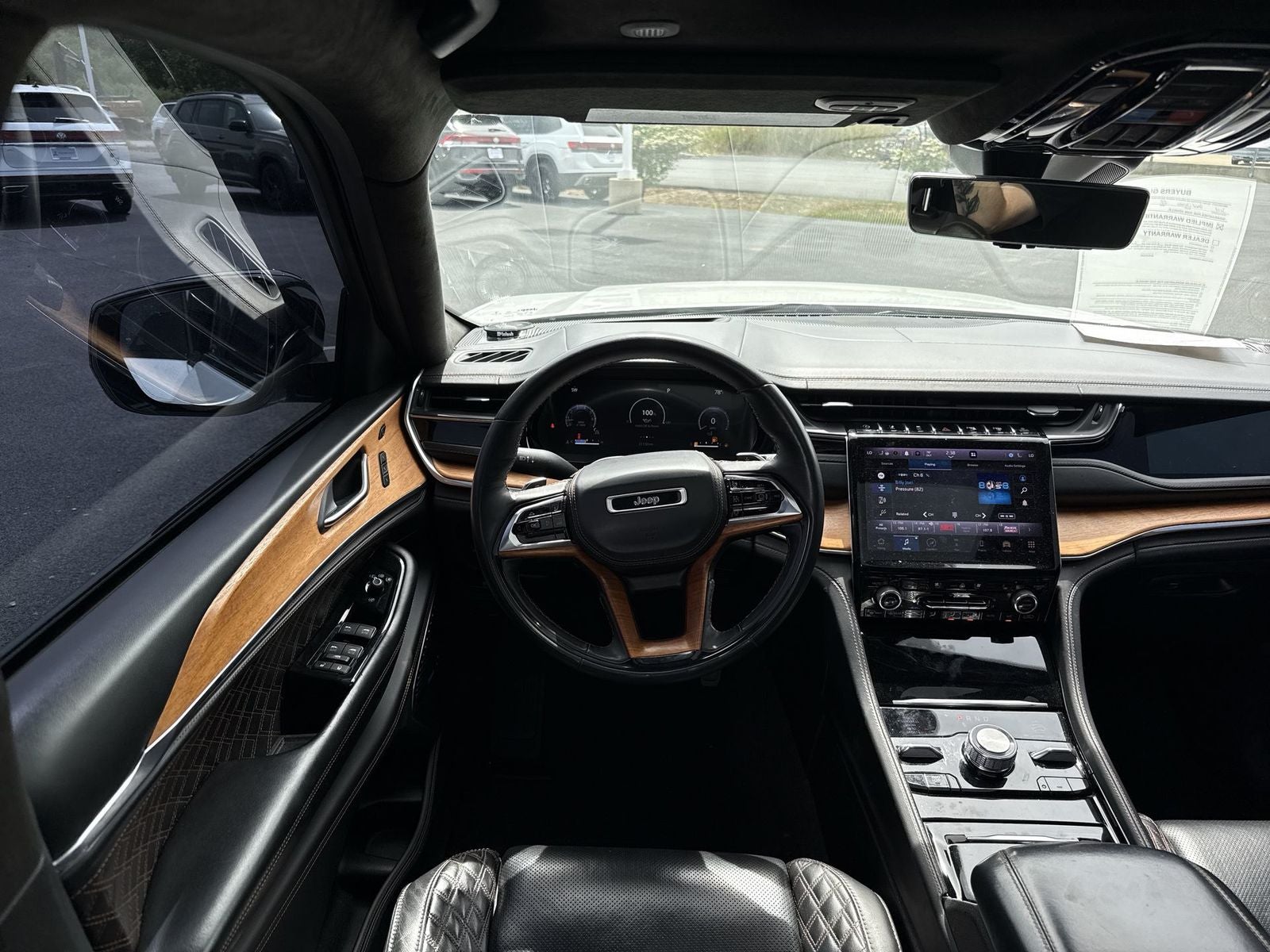 2022 Jeep Grand Cherokee Summit