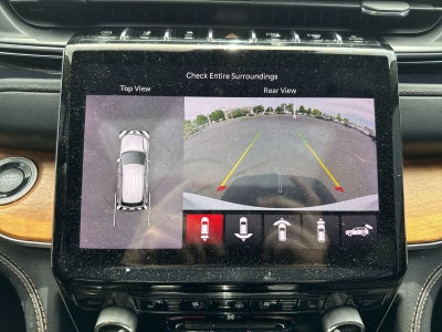 2022 Jeep Grand Cherokee Summit