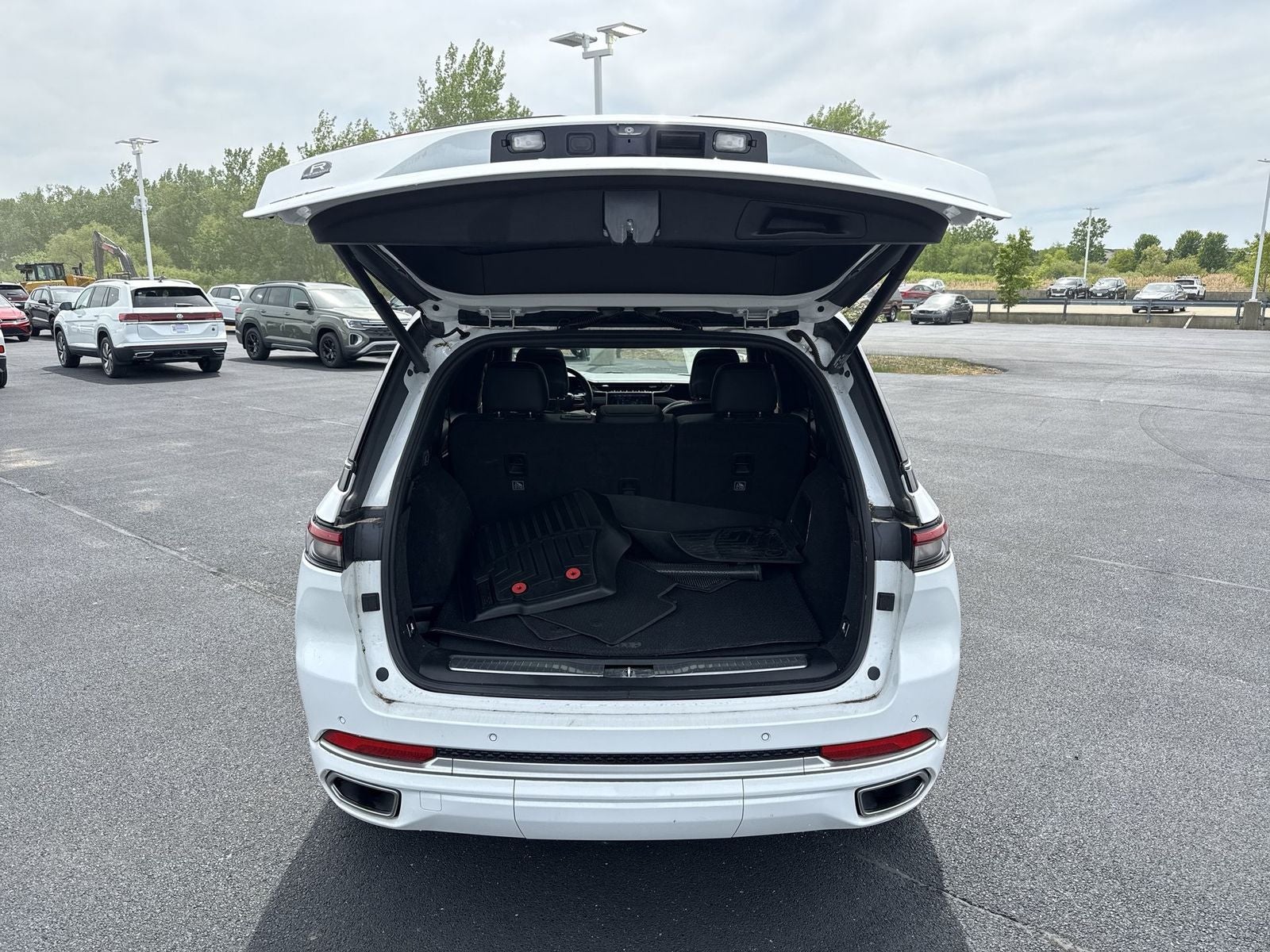2022 Jeep Grand Cherokee Summit