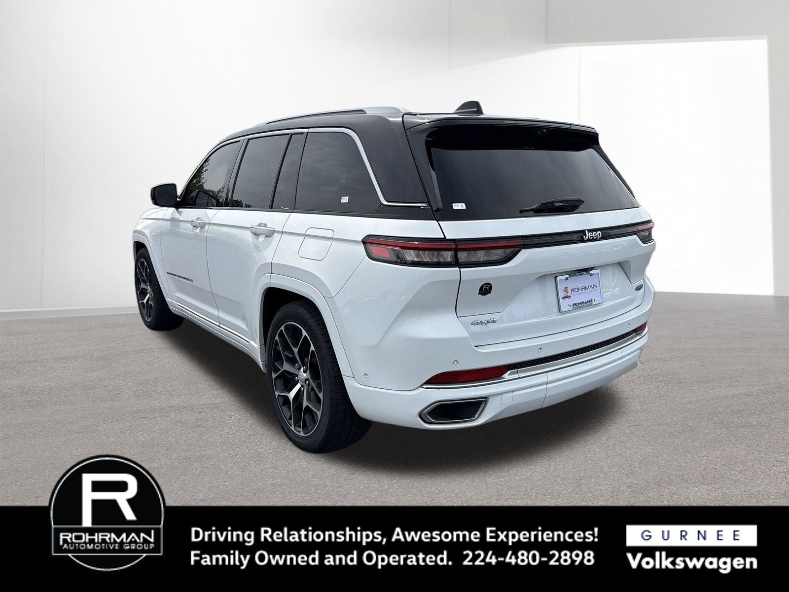2022 Jeep Grand Cherokee Summit