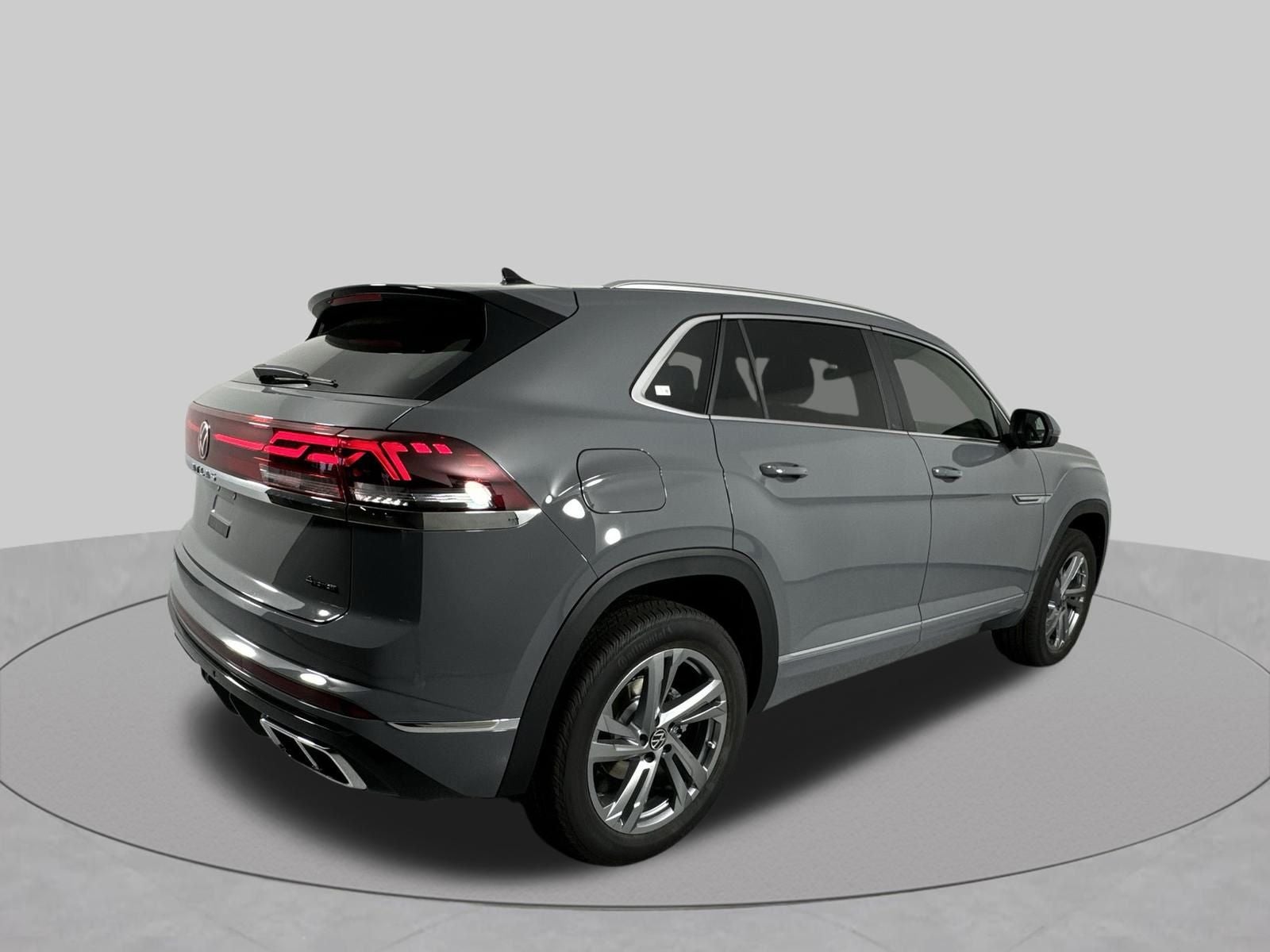 2024 Volkswagen Atlas Cross Sport 2.0T SEL R-Line