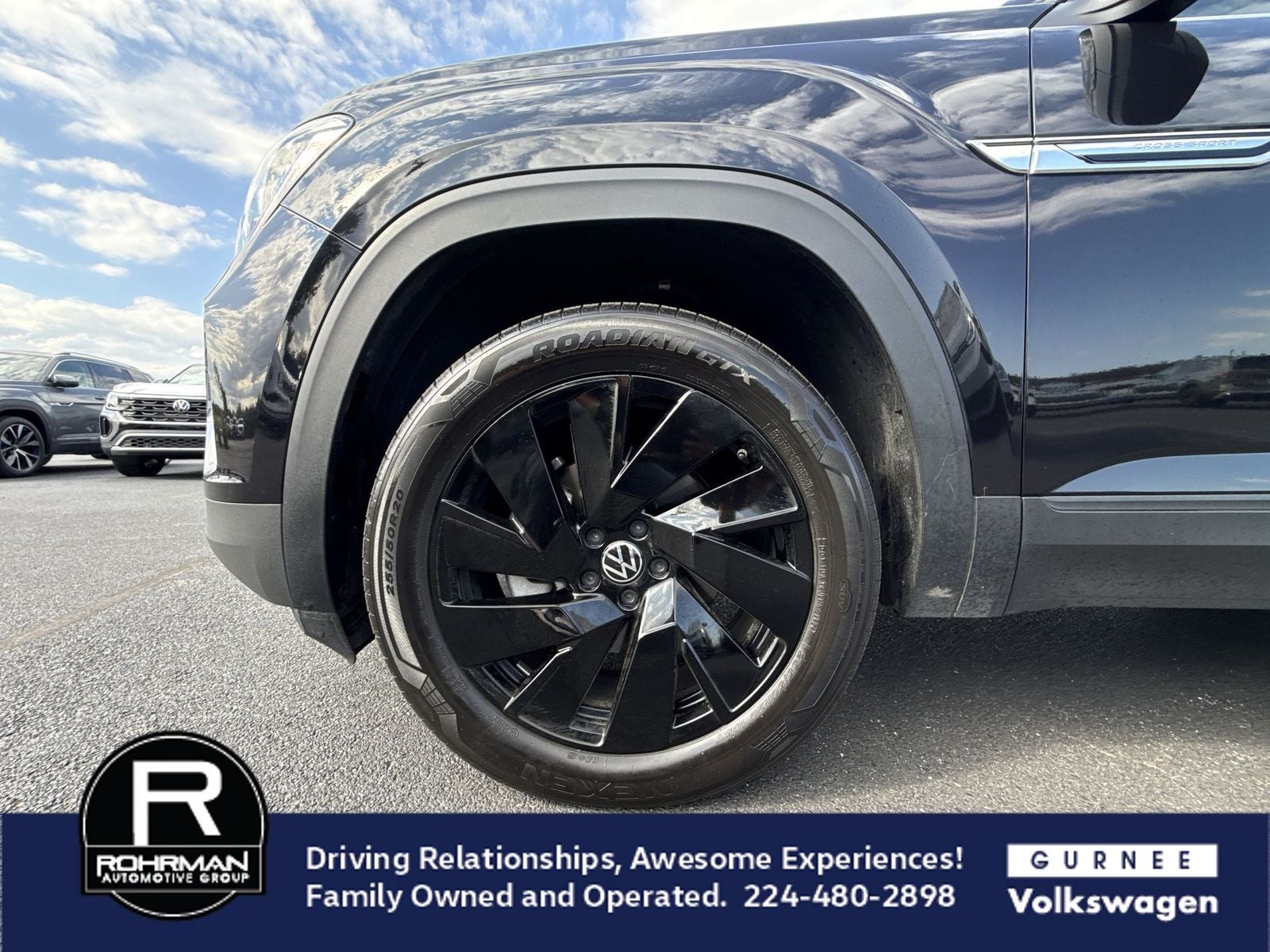 2024 Volkswagen Atlas Cross Sport 2.0T SE w/Technology