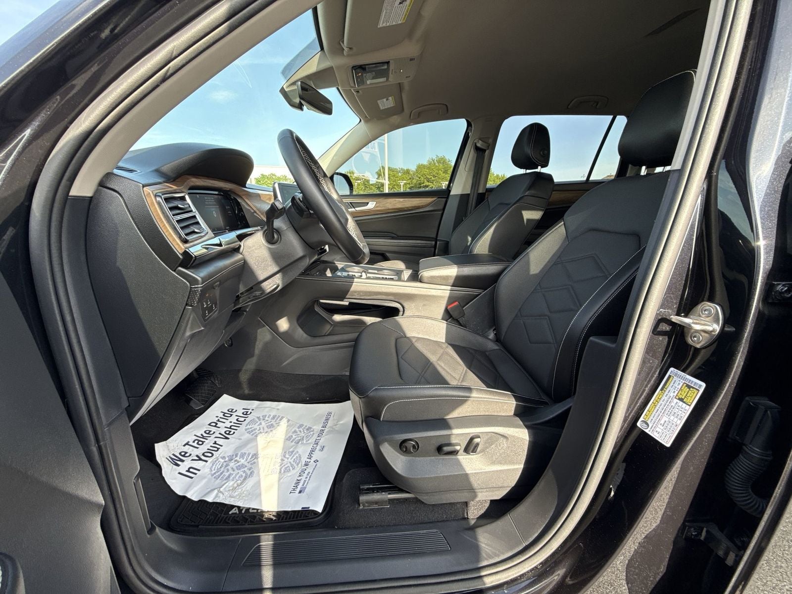 2025 Volkswagen Atlas 2.0T SE