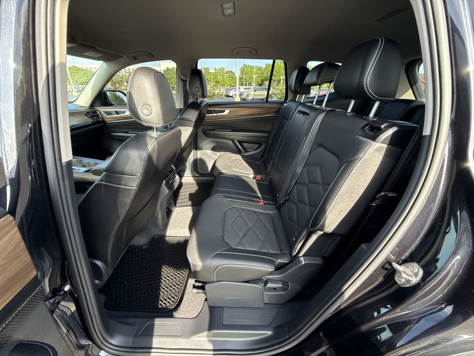 2025 Volkswagen Atlas 2.0T SE