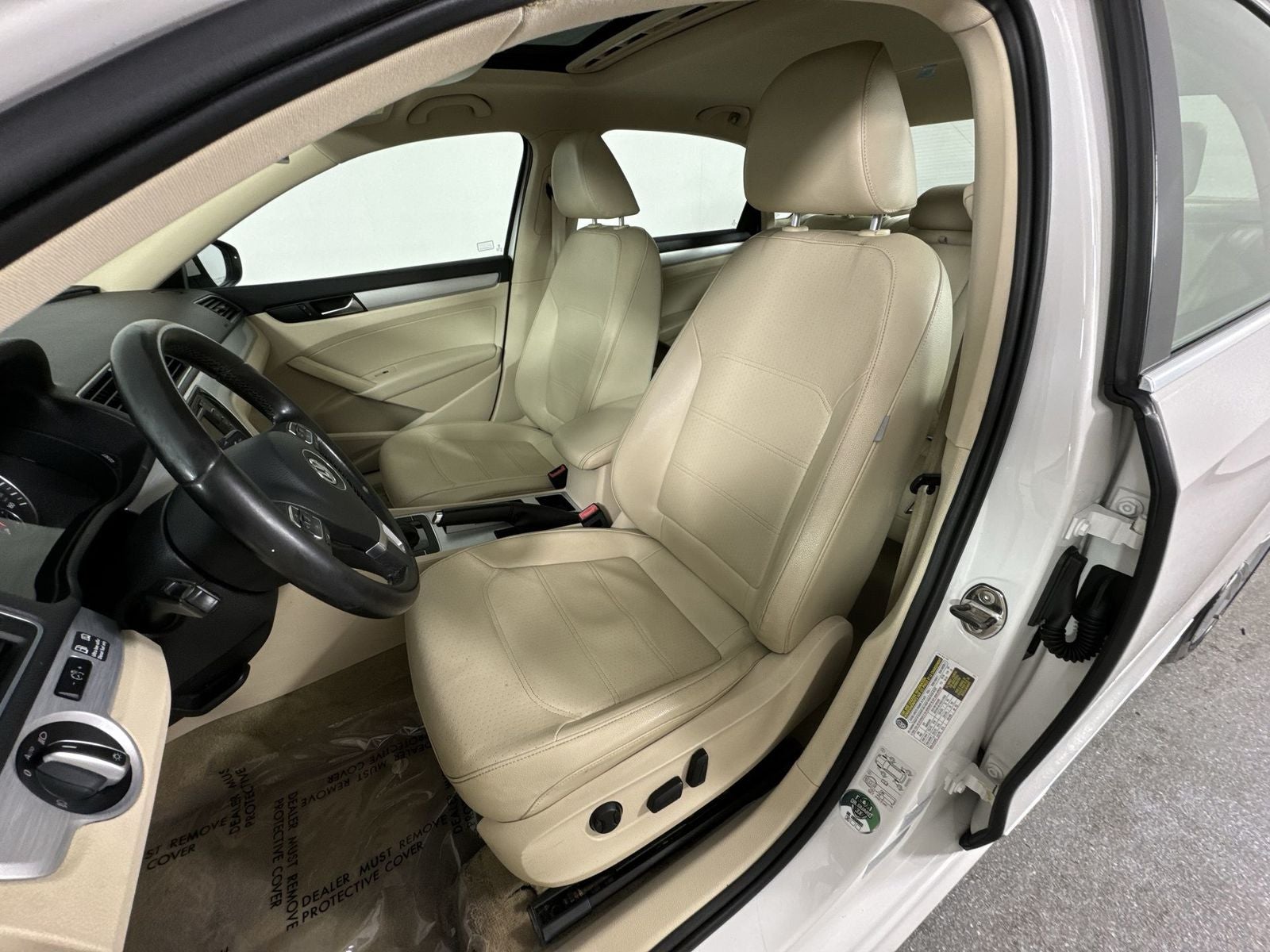 2012 Volkswagen Passat TDI SE w/Sunroof/Nav